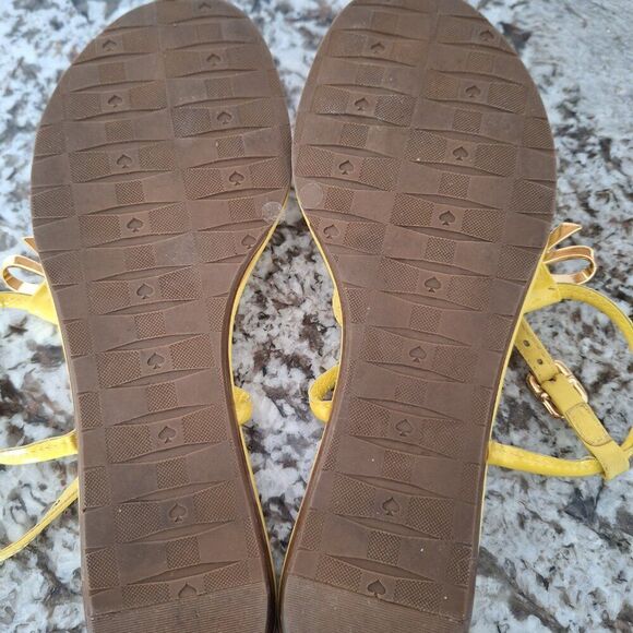 Kate Spade yellow patent leather sandals size 7M - Picture 6 of 8